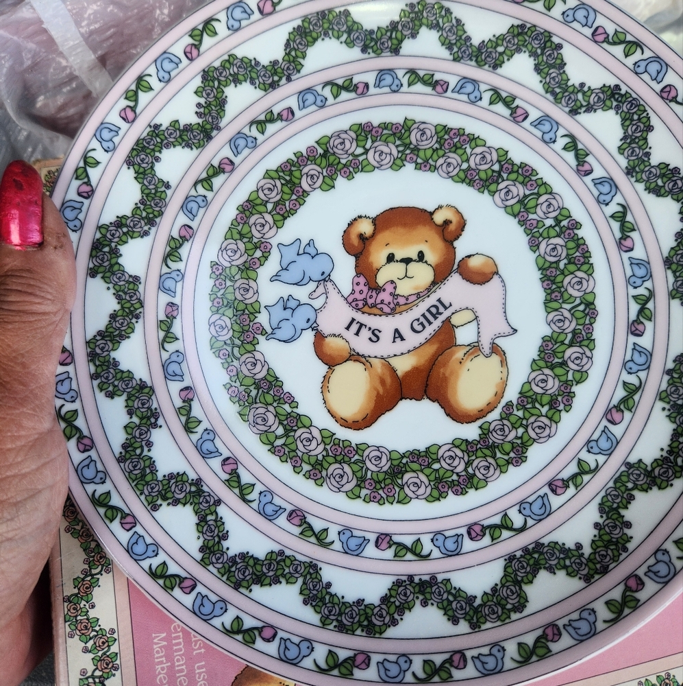 It's a Girl Teddy Bear Decorative Plate